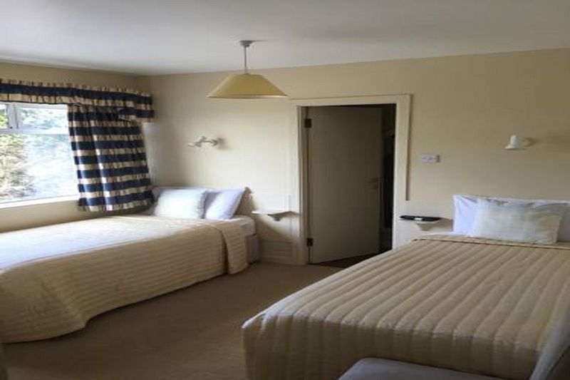Fern Rock Bed And Breakfast Dromin Bagian luar foto