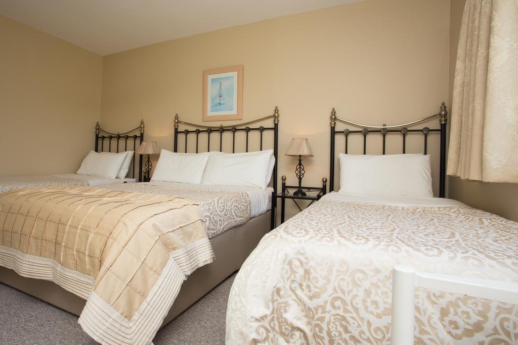 Fern Rock Bed And Breakfast Dromin Bagian luar foto