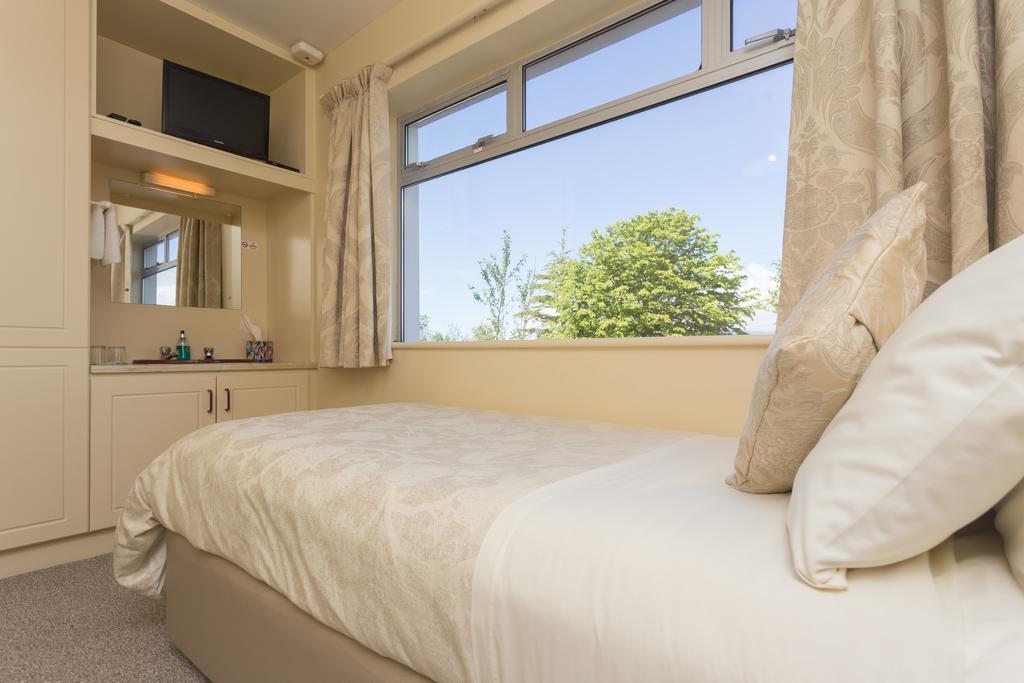 Fern Rock Bed And Breakfast Dromin Bagian luar foto